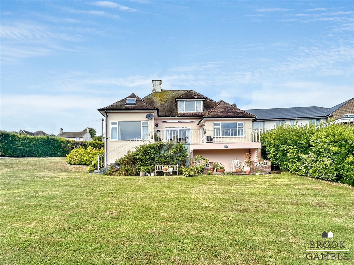 4 Bedroom Chalet - Detached for Sale: £715,000. Pashley Road in Eastbourne, East Sussex